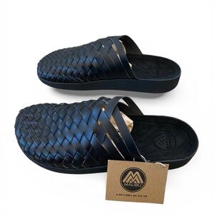 New with box Malibu black loafers sandals men’s size 12 vegan leather